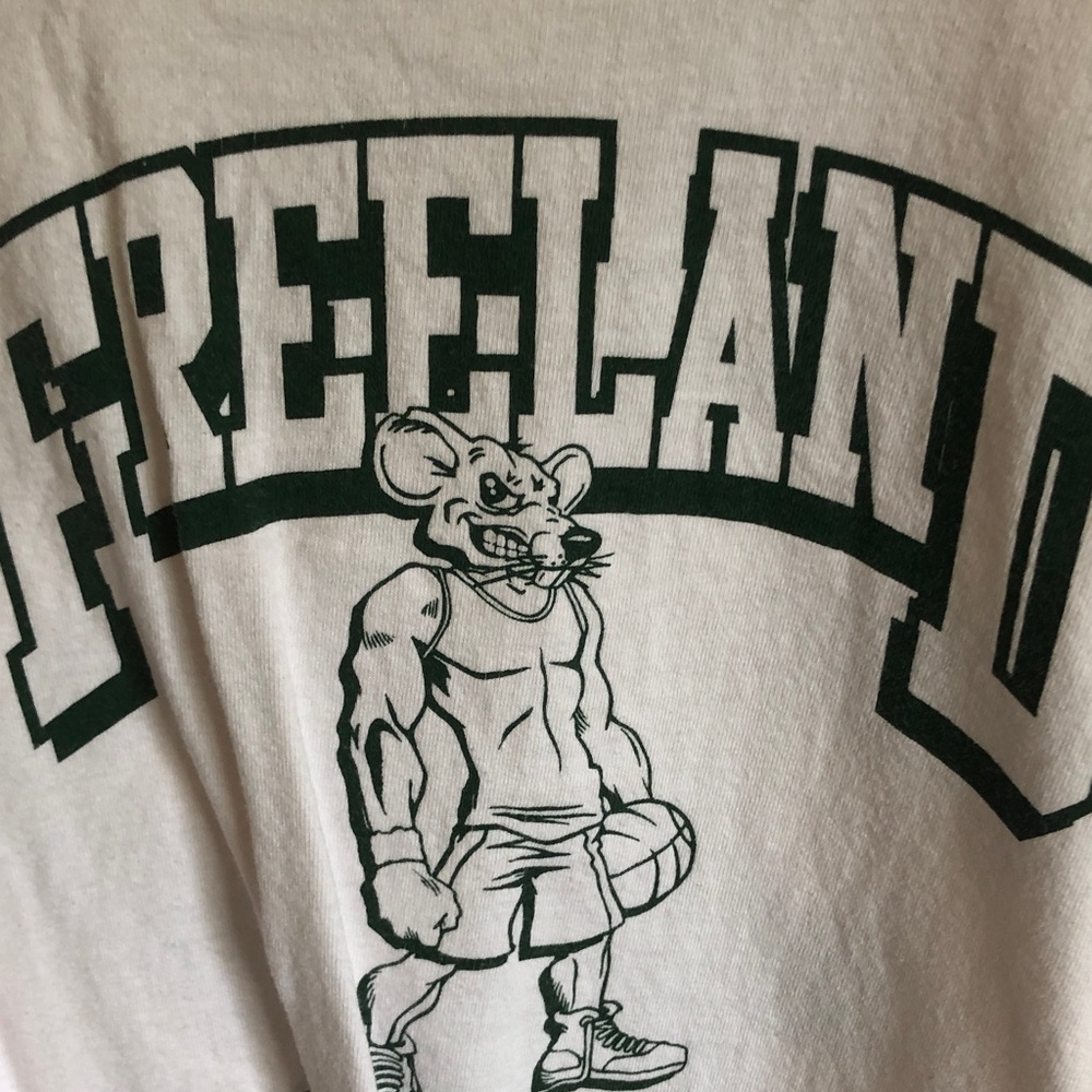 Freeland Graphic Mascot Tee in Dark Green on White